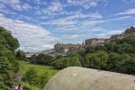 Blick vor der Royal Scottish Academy über East Princess Street Garden